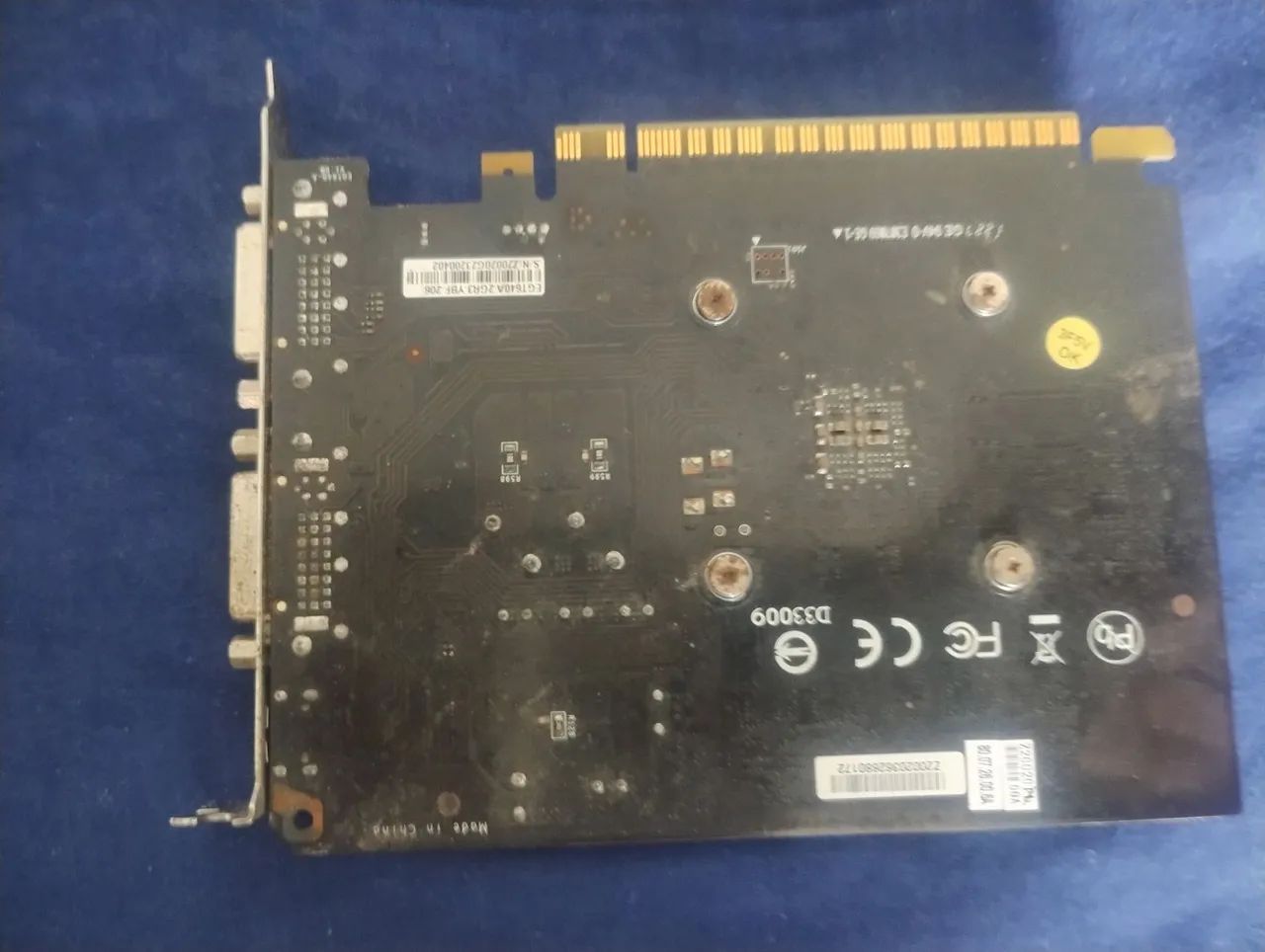 Placa de vídeo Geforce64168554552835123