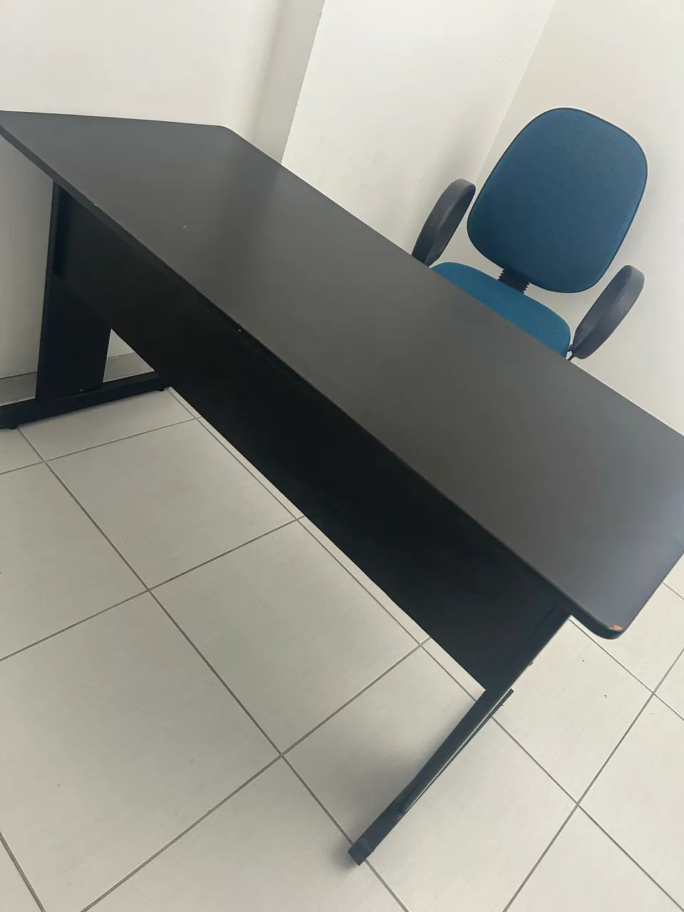 Mesa de escritório preta 64739708455939121