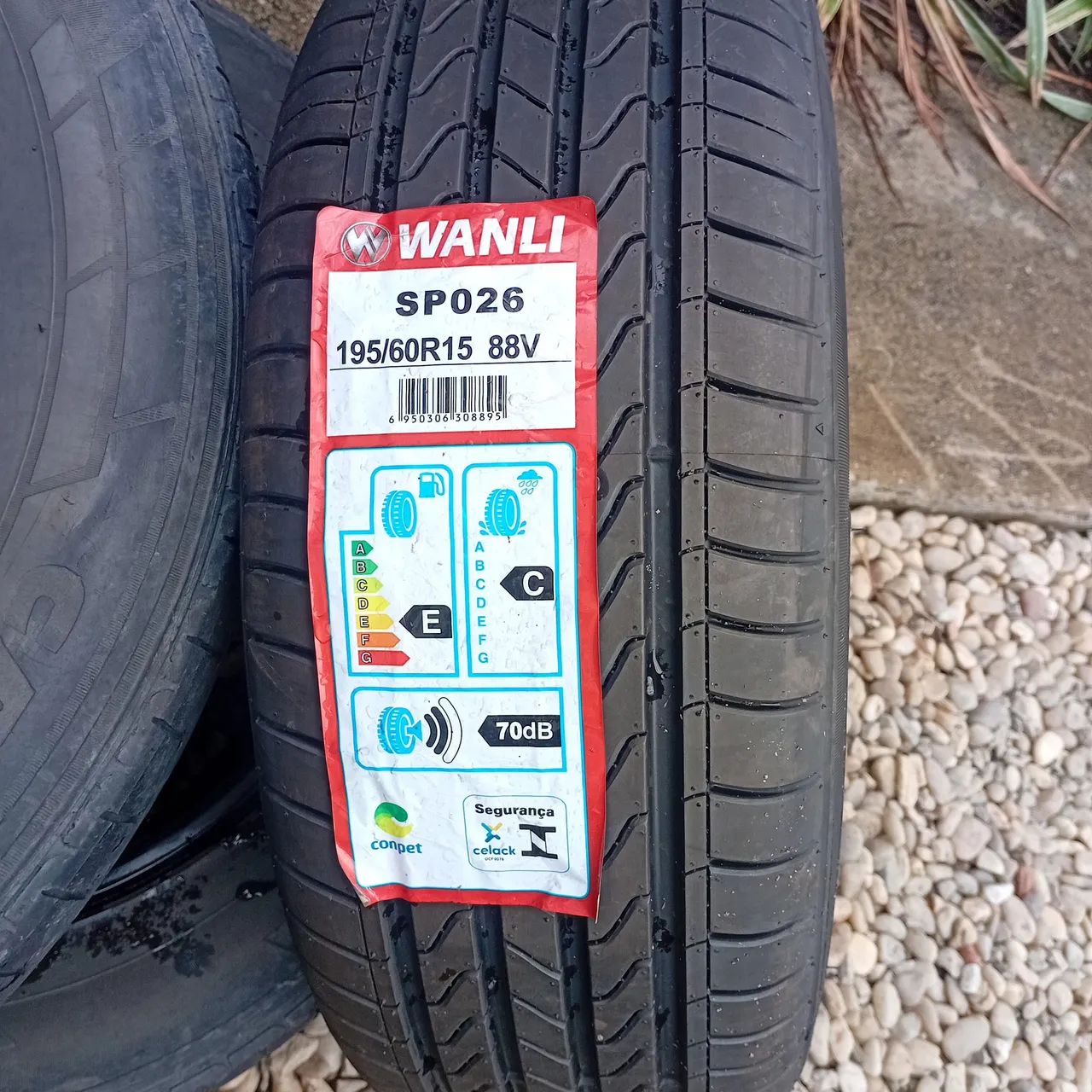 Pneu  195/60 R15 - Foto 2