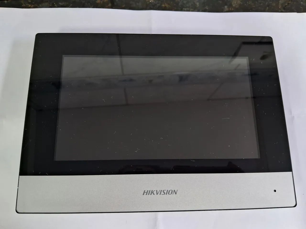 Interfone com tela Hikvision para Sistema de Segurança