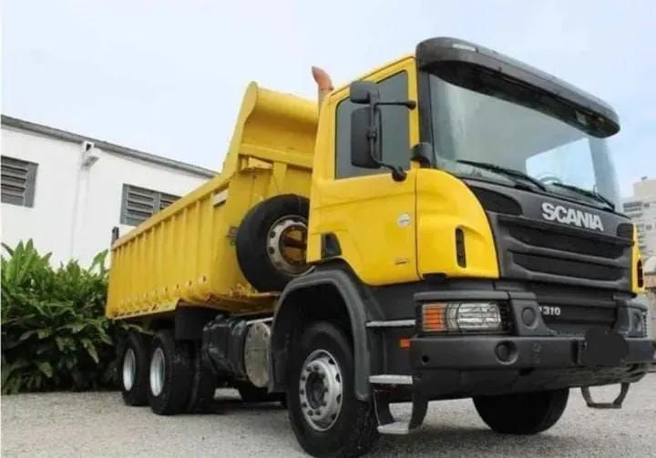 Caminhão Caçamba Scania P310 ano 2015 (transferência de dívida/