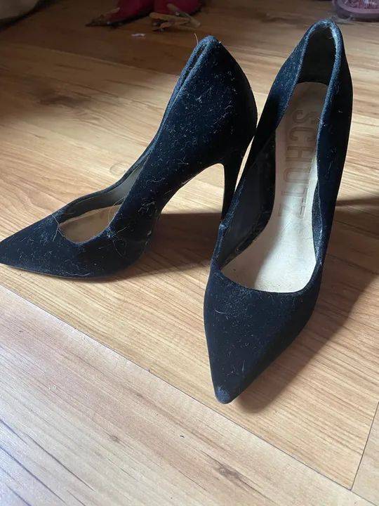 Salto alto preto com renda - Foto 4