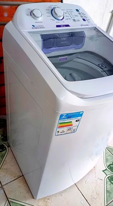 Máquina de Lavar Roupa Electrolux  Turbo Economia / totalmente perfeita  - Foto 2
