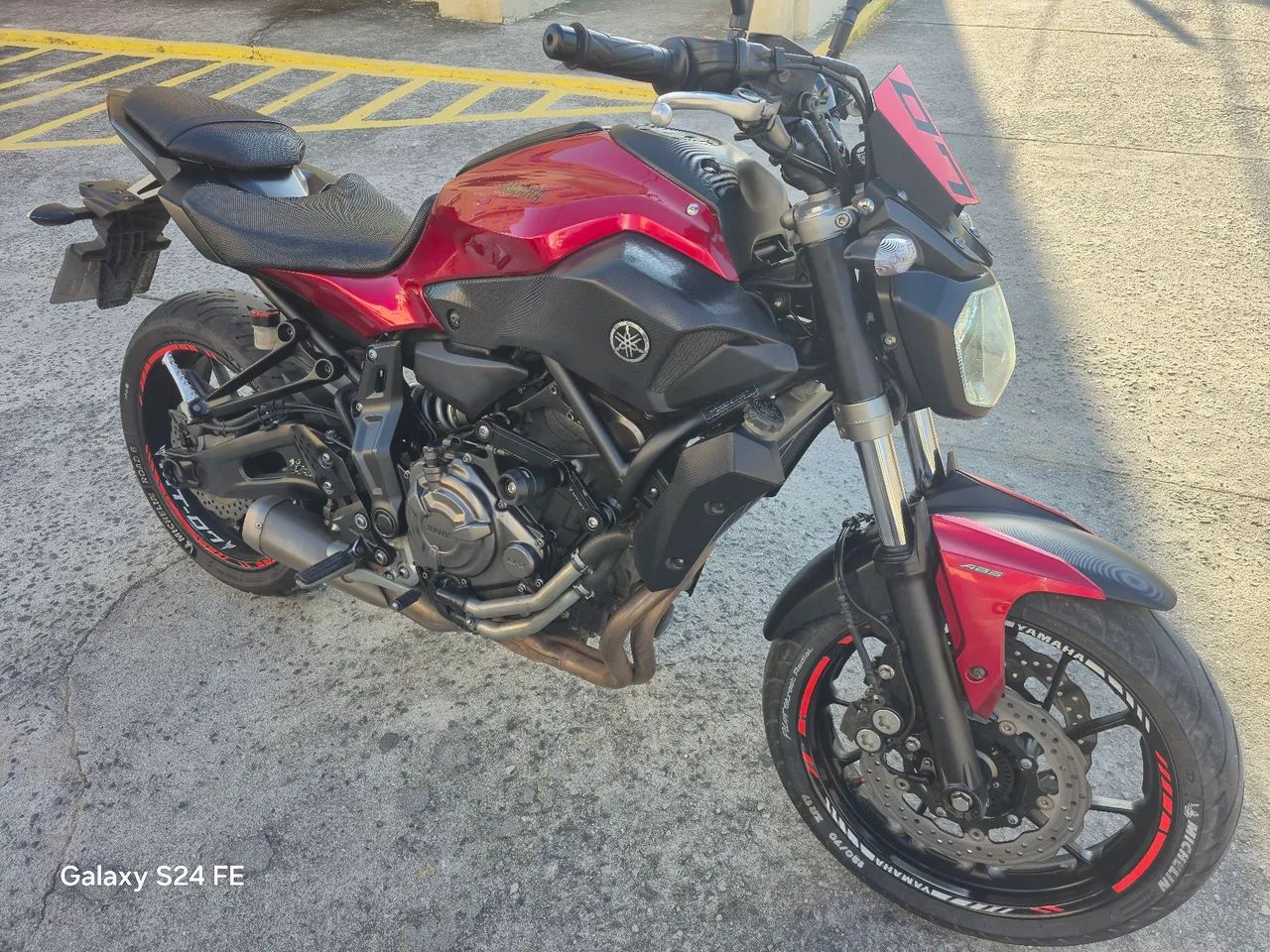 Yamaha MT-07 IMPECÁVEL  - Foto 3