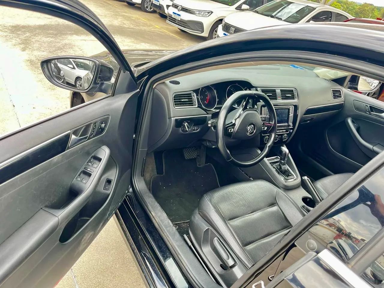 VW JETTA 2.0 TSI 211cv AUT. 2016 MULTMD, COURO PNEUS NV - Foto 4