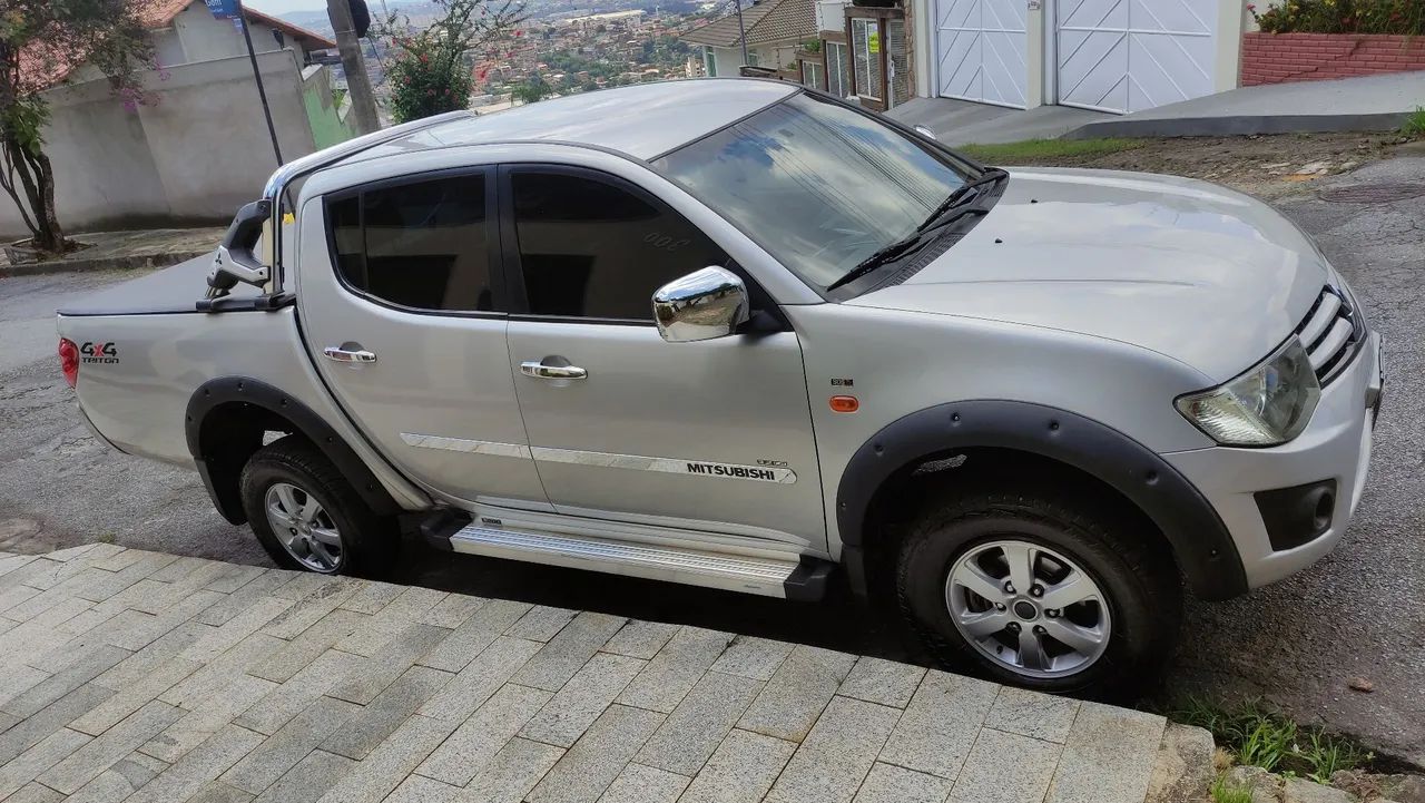 TRITON 3.2 DIESEL,4X4,COURO,SEGUNDO DONOFINA! ESTUDO TROCAS - Foto 5