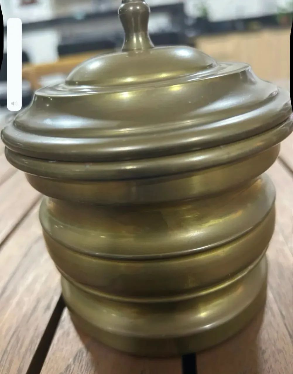 Porta objetos decorativo em metal dourado  - Foto 3