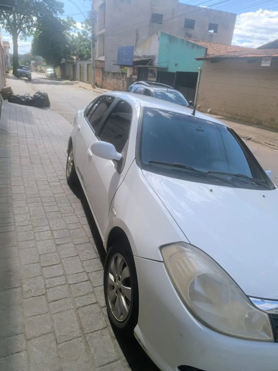 Renault symbol expression 2011/12 completo  - Foto 4