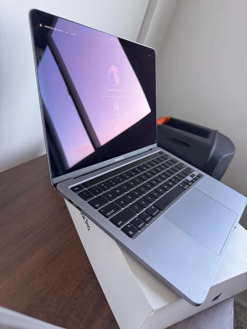 Macbook Pro 2020 13 インチ 16GB /512GB シルバー Amazon.co.jp: 【整備済み品】 Apple MacBook Pro 2020, Thunderbolt