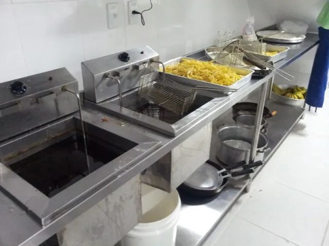 Fritadeira elétrica acoplada de alta produção - Foto 3