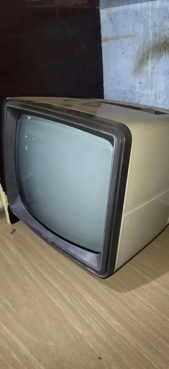 Televisão de tubo retrô