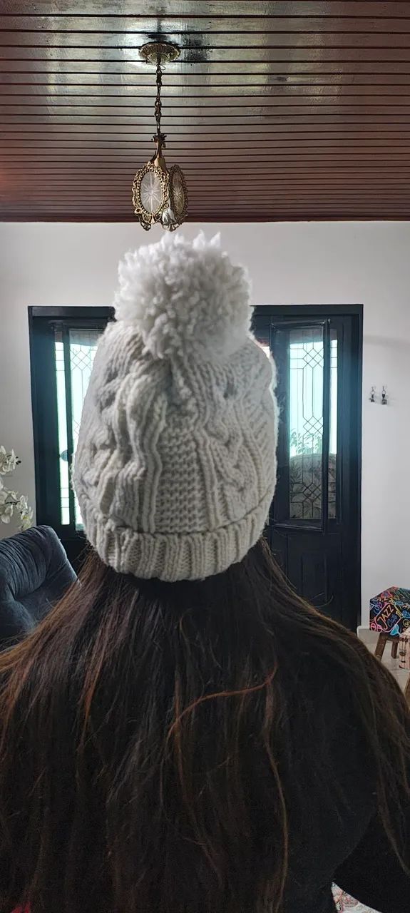Toucas de lã com pompom - Foto 4