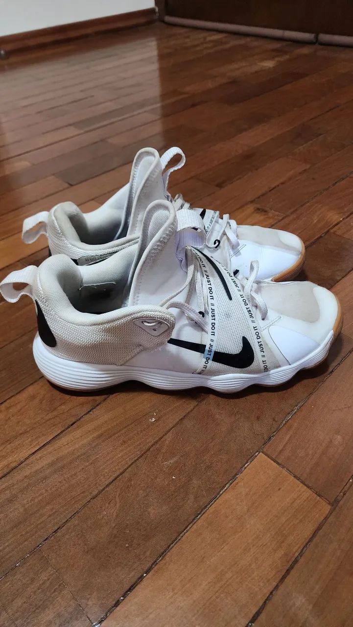 Tênis Nike Hyperset 