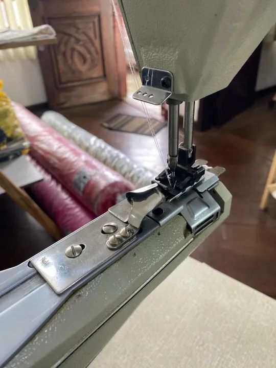 Máquina Fechadeira de Braço Sun Special SS927 motor silencioso Semi nova com Acessórios - Foto 6