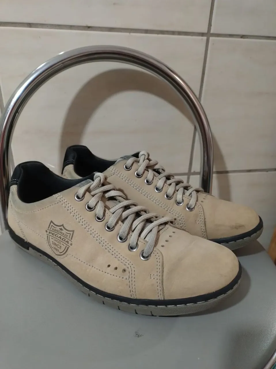 Tênis Pegada Bege - Conforto e Estilo!