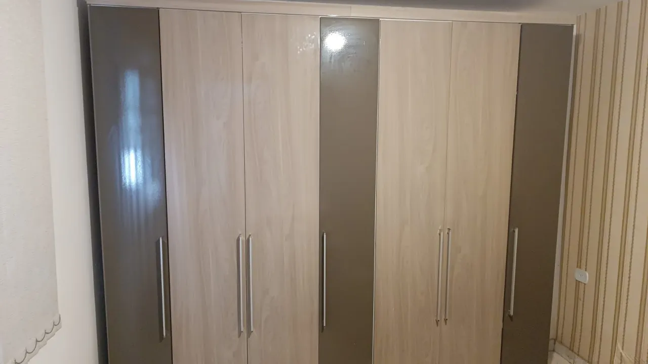 Guarda roupa casal