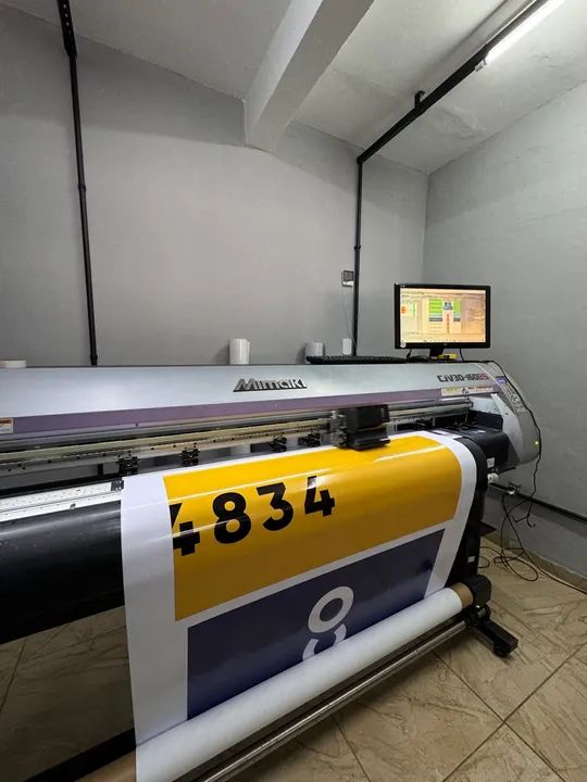 Impressora Plotter minaki CjV imprime e corta - Foto 2