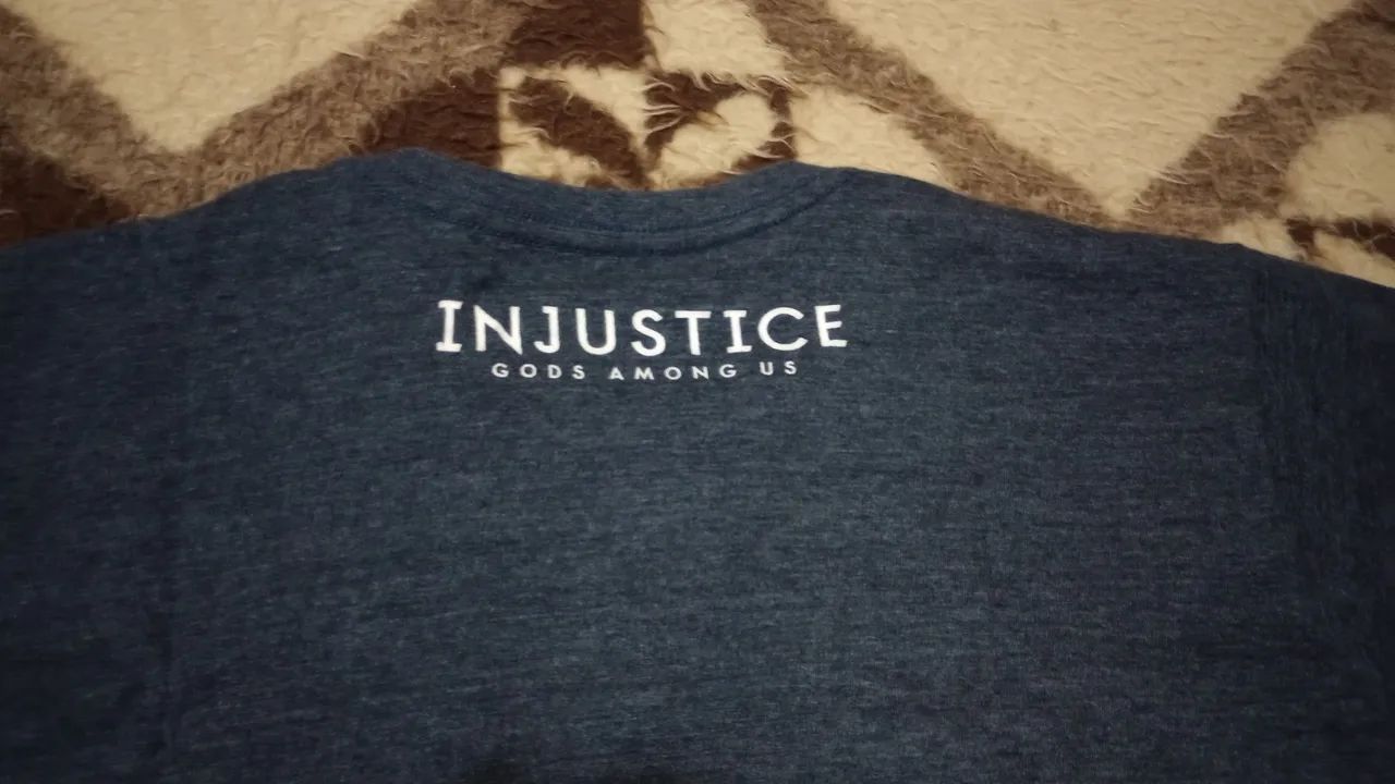 Camiseta Injustice - DC Comics em ótimo estado - Foto 4