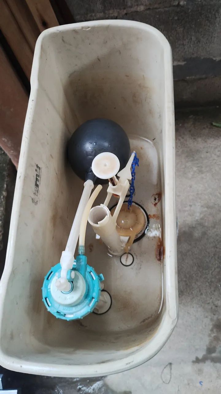 Caixa acoplado de marca Eternit  - Foto 5