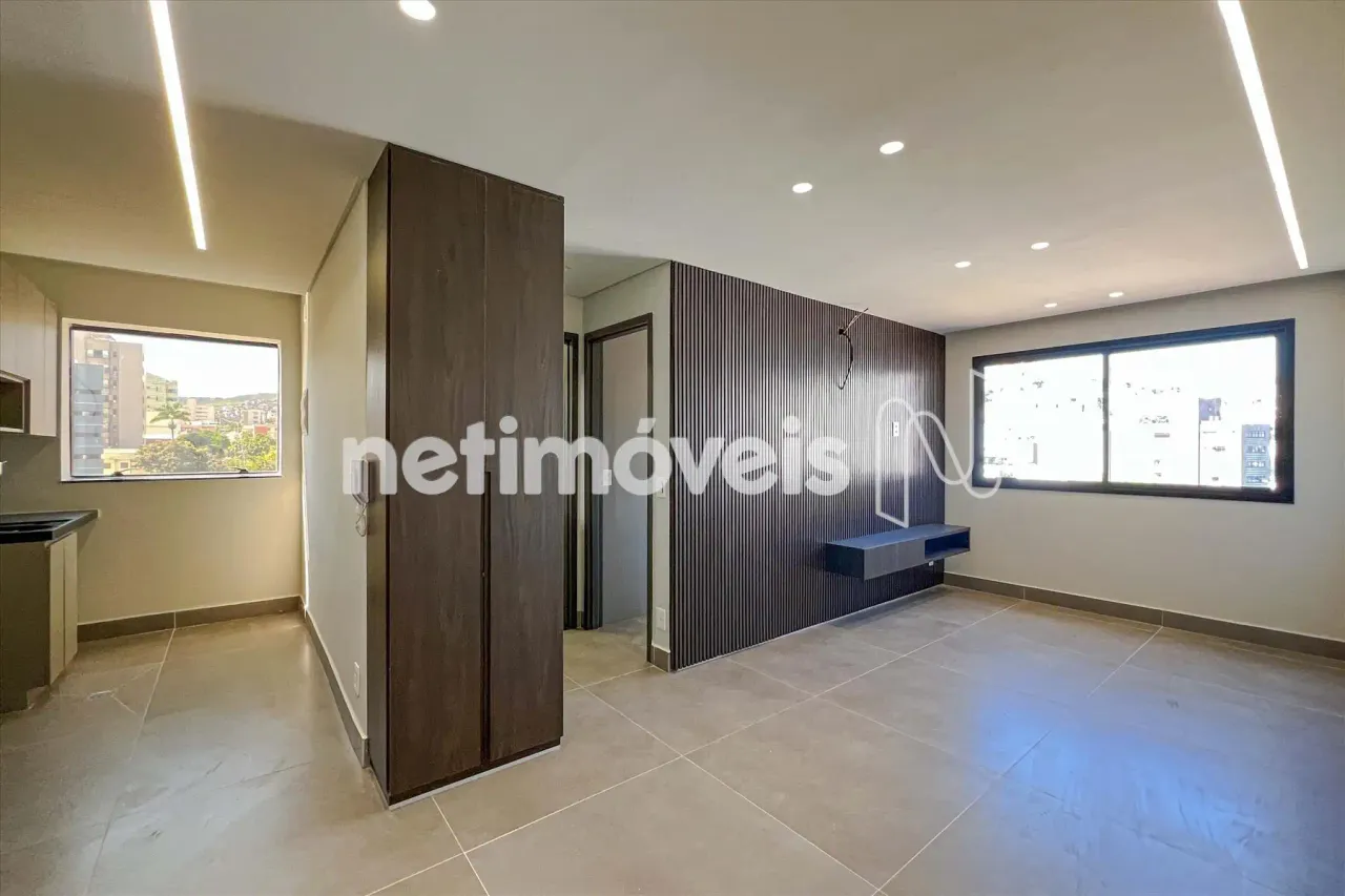 Apartamento para alugar no bairro Santa Efigênia com 39 m² e 1 dormitório/quarto.