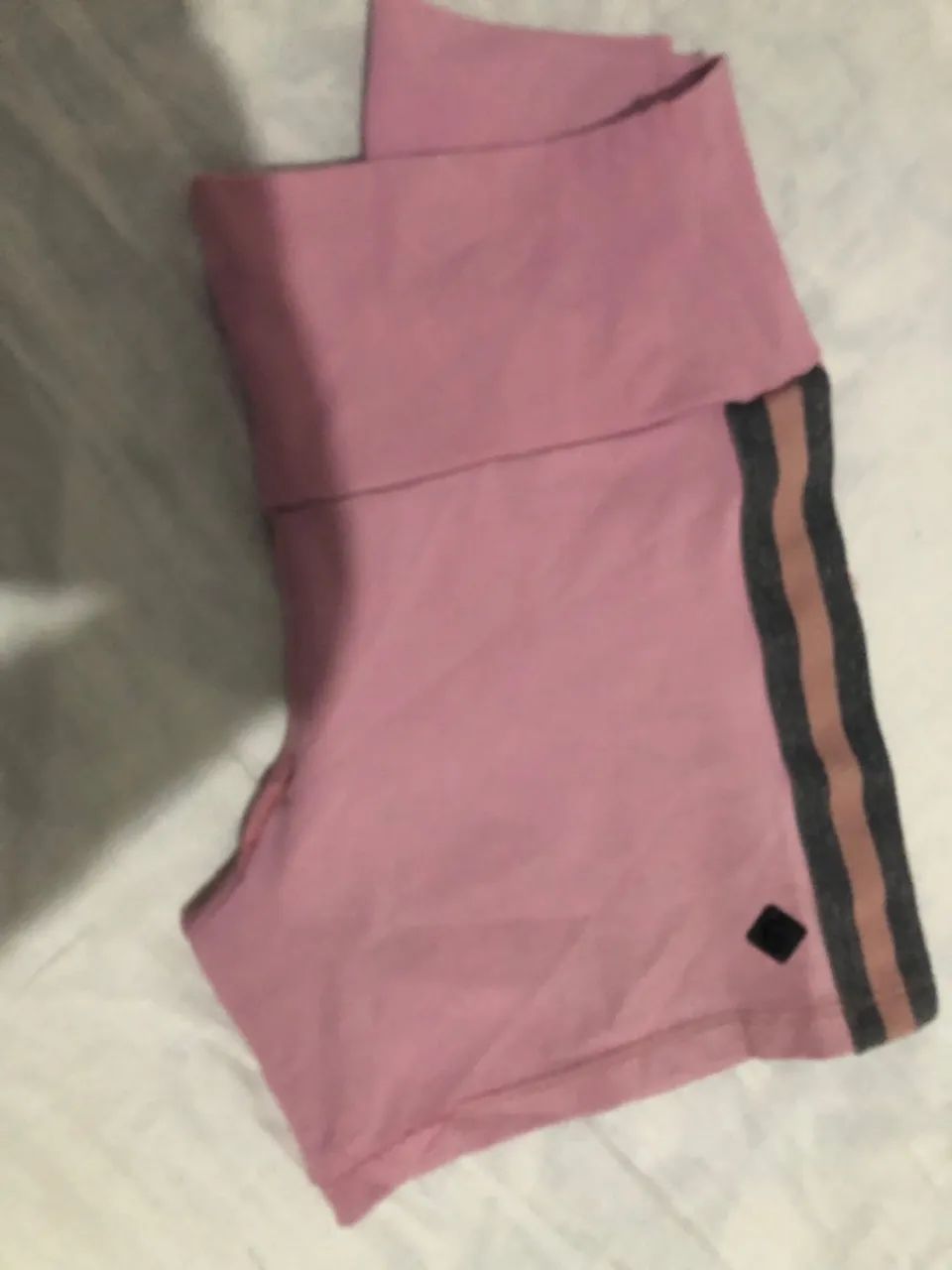 Lote de roupas de malhação 