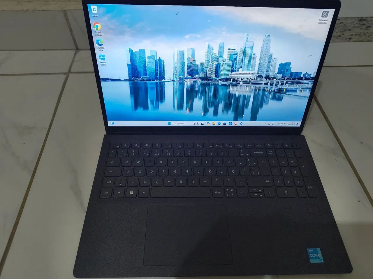 Notebook Dell Core i5 - Tela Full HD - Novo