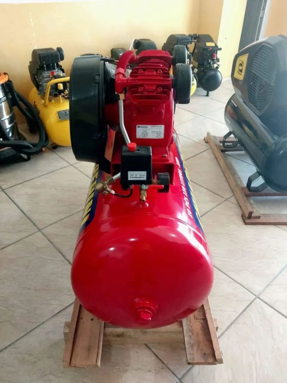 Compressor de ar Chiaperini 110L 140psi Motor 2HP Profissional Red (Loja) - Foto 4