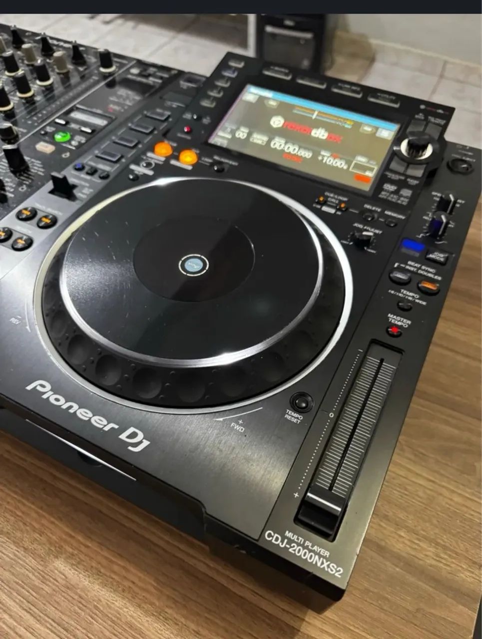 mixer djm 2000