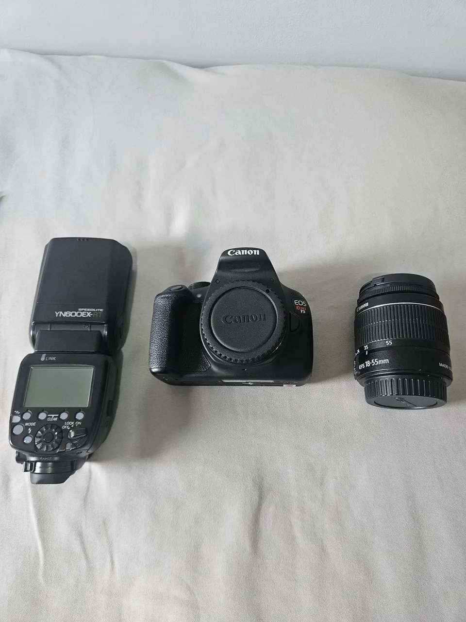 Kit Canon EOS Rebel T5 + Lente + Flash