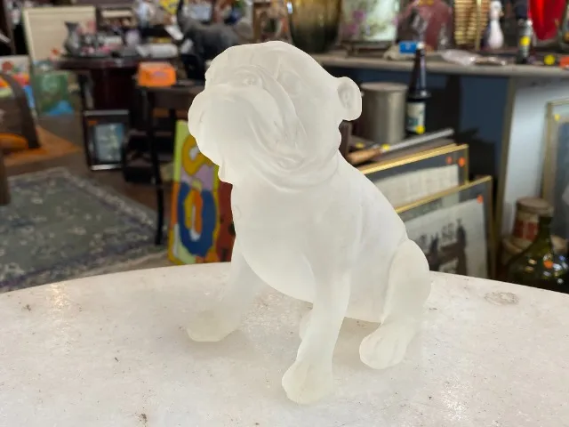 Escultura Cachorro Buldogue Bulldog Pequeno - Acrílico Fosco