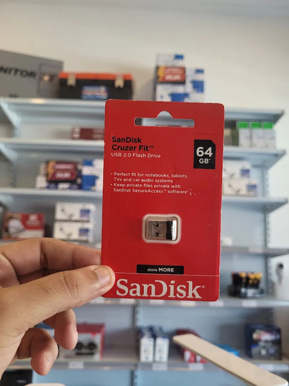 Pen Drive 64GB Sandisk Cruzer Fit SDCZ33-064G-G35 - Loja Mega Tudo
