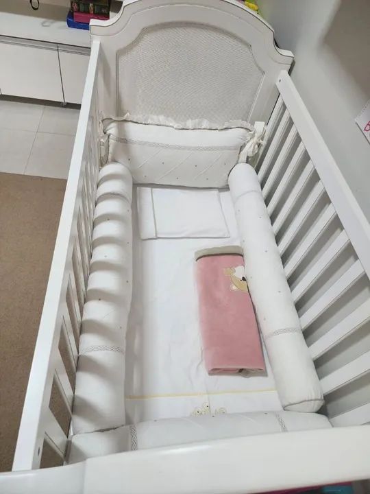Berço de Bebê La Vie provençal (Usado) (Colchão e Roupas de Cama não inclusos) - Foto 2