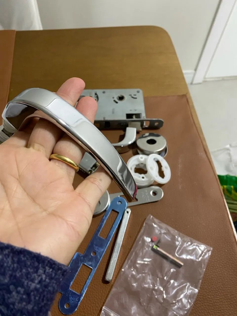 Maçaneta com fechadura para porta - Foto 2