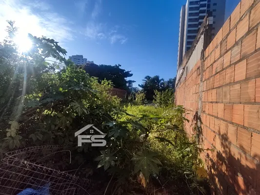 Lote/Terreno para venda tem 320 m² em Fátima - Fortaleza - CE