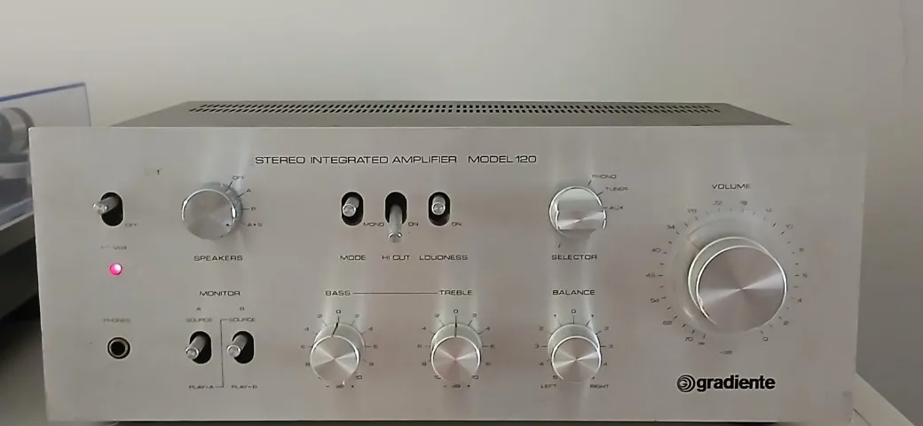 Model 120 gratis um aparelho de cd CCE video na descrição R$ 740