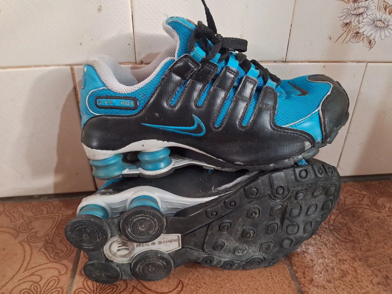Tenis nike shox