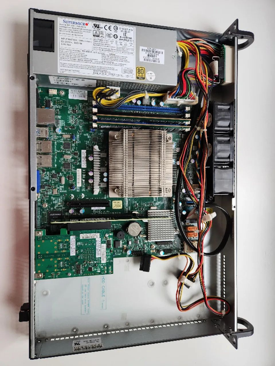 Servidor Supermicro SuperServer 5019S-L Xeon Octa 32GB - Foto 4