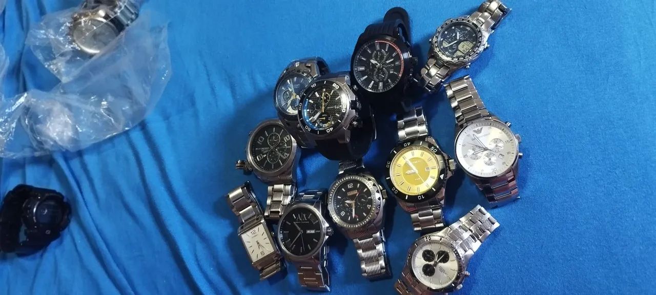 Lote de Relógios ORIGINAIS...FLYTEC..SEATEC..ACQUA..LEGACY..FOSSIL.. CITIZEN...AX... etc.. - Foto 2