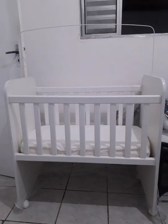Mini berço com colchão  - Foto 2