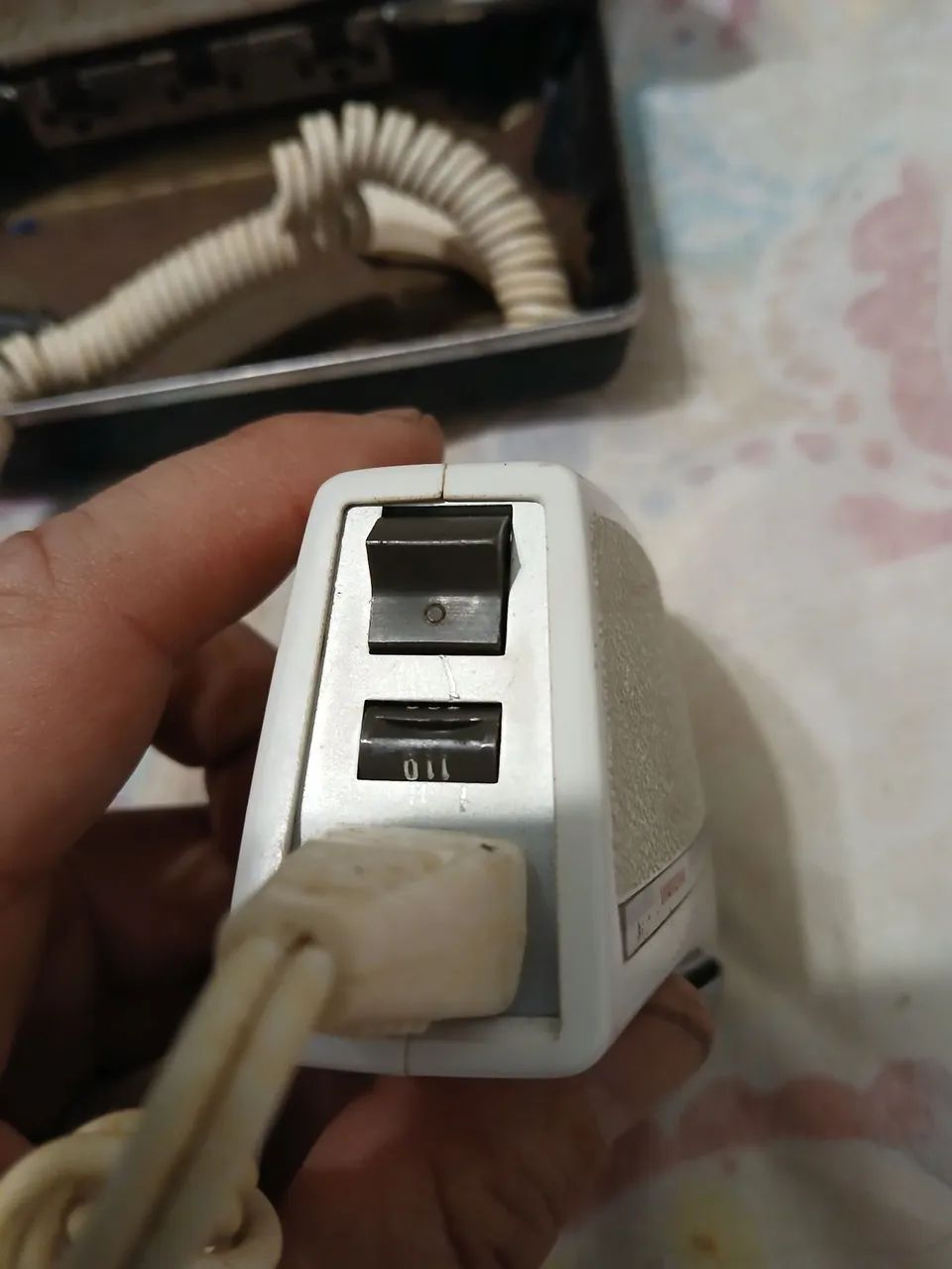 Aparelho de barbear philishave com estojo - Foto 4