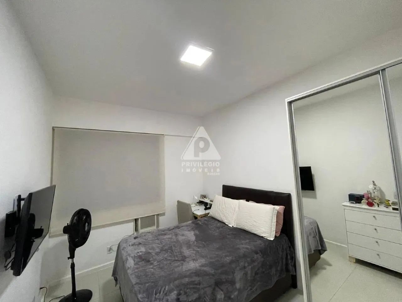3 QUARTOS, 2 SUÍTES, COM VAGA, REFORMADO, VISTA CORCOVADO. - Foto 4