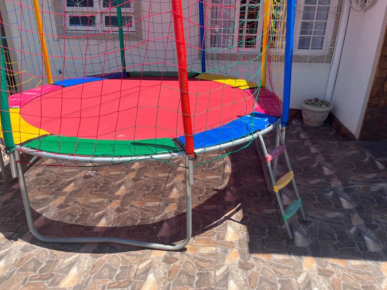 Trampolím para crianças - Diversão garantida! - Foto 2