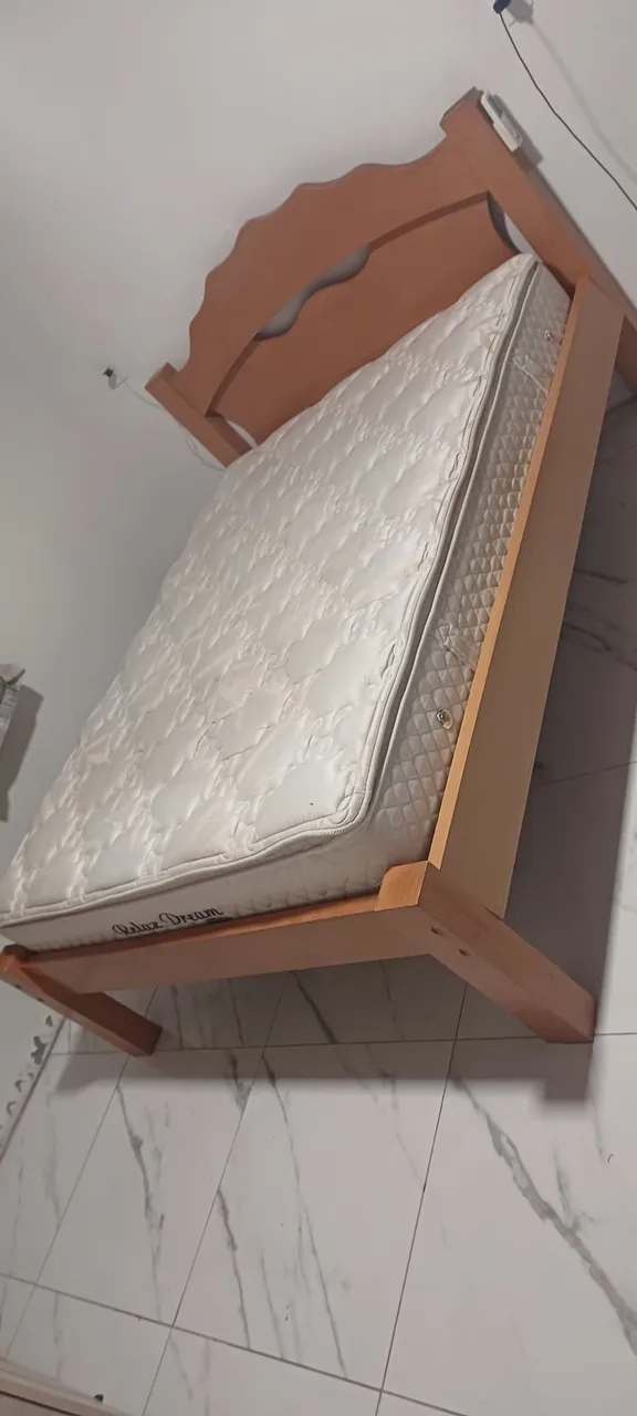 Cama de Madeira com Colchão Relax Dream