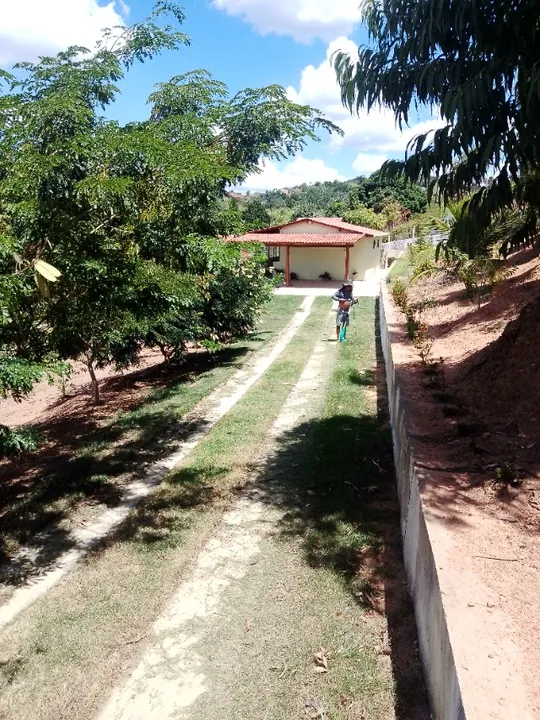 Vendo ou troco Sítio (1,6 hectares)