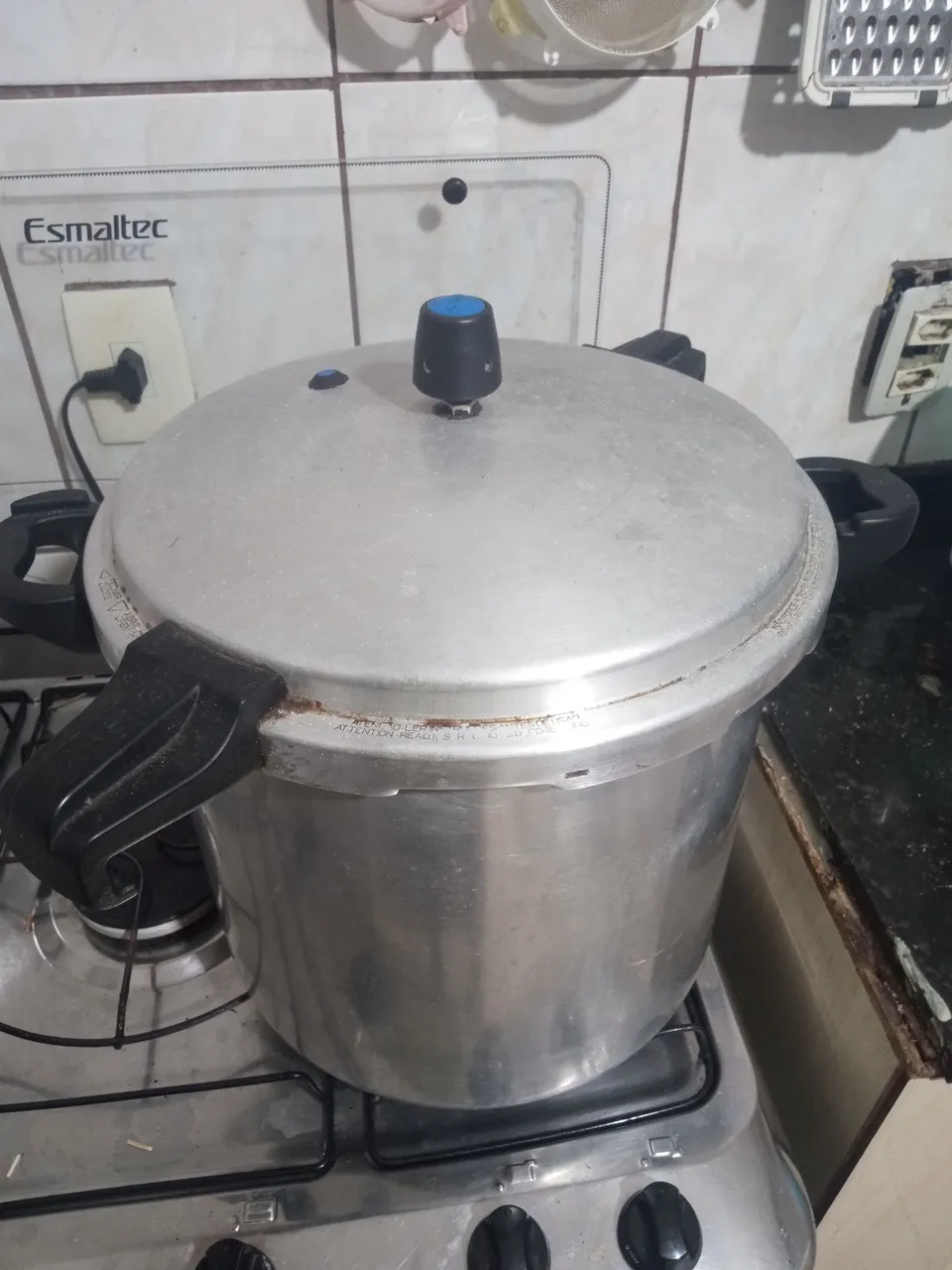 Panela de pressão Esnaltec