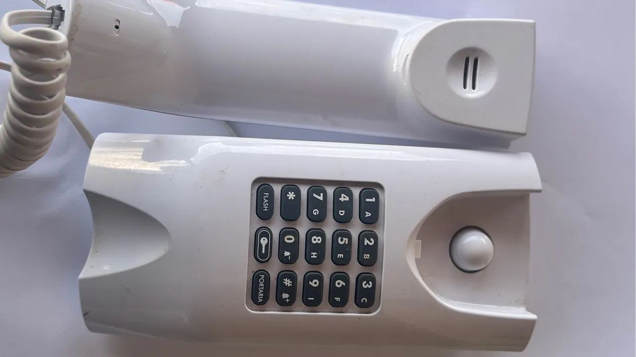 Telefone DTMI 300/ interfone com fio em estado de novo !