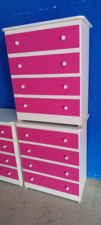 Cômoda 4 gavetas pink