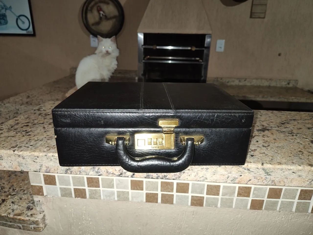 Bolsa de couro com senha. - Foto 5
