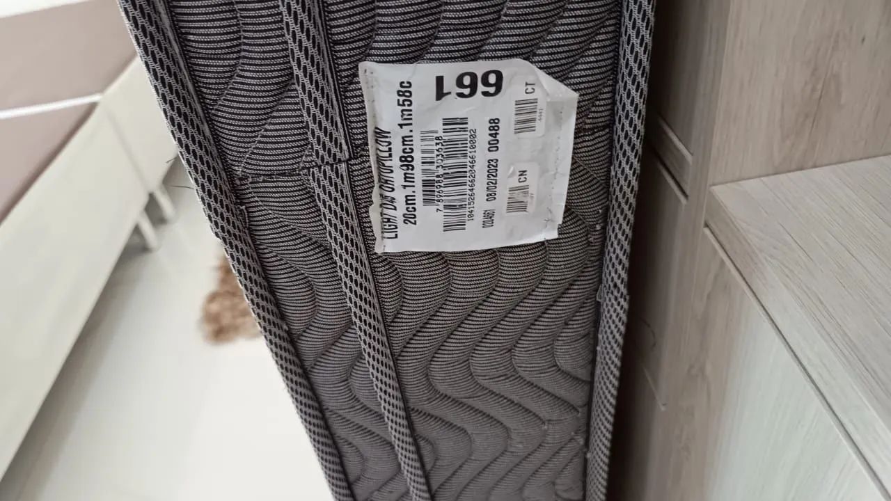 Cama King com colchão 64596064086145122