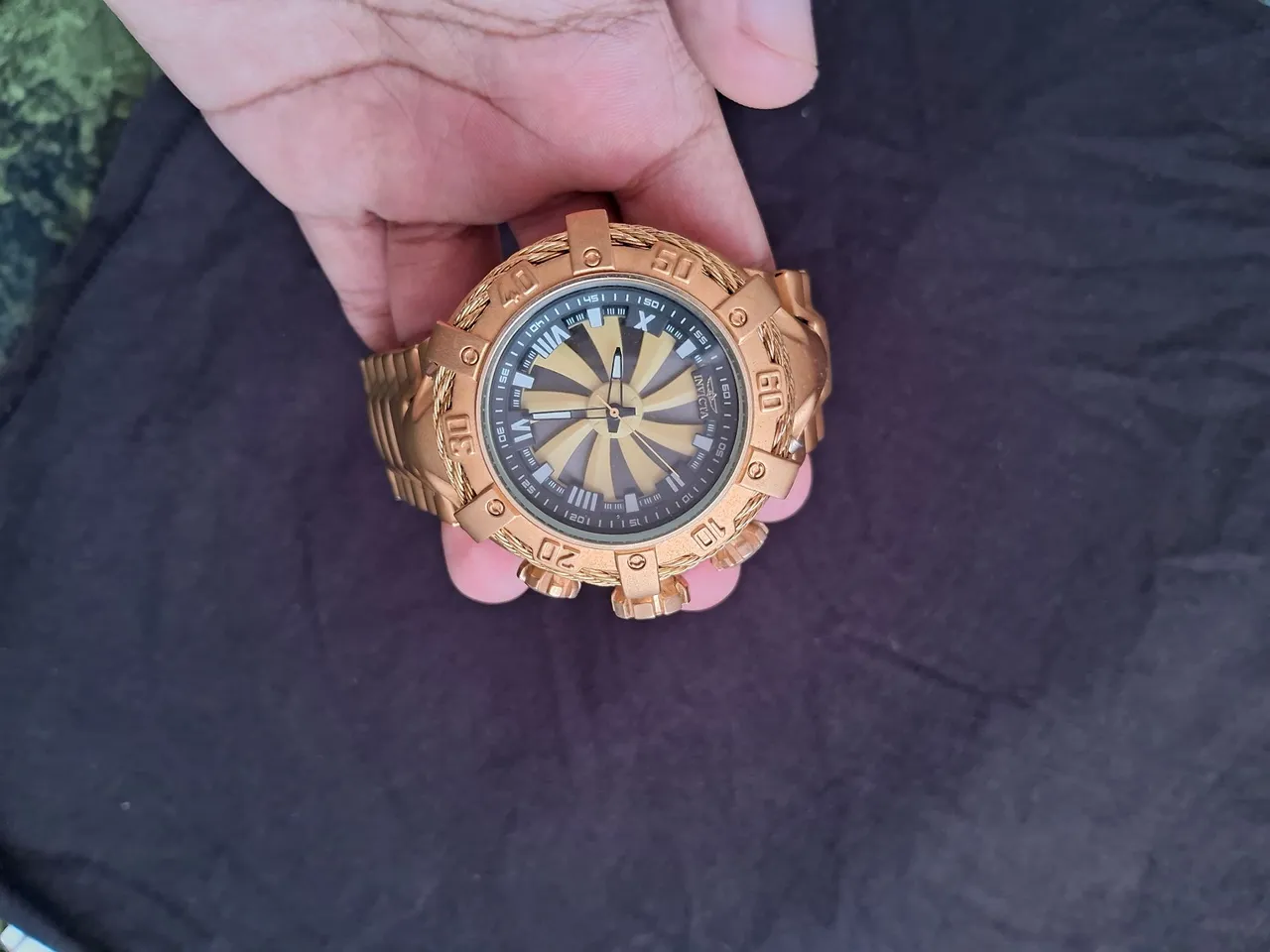 Relógio dourado( invicta ) 
